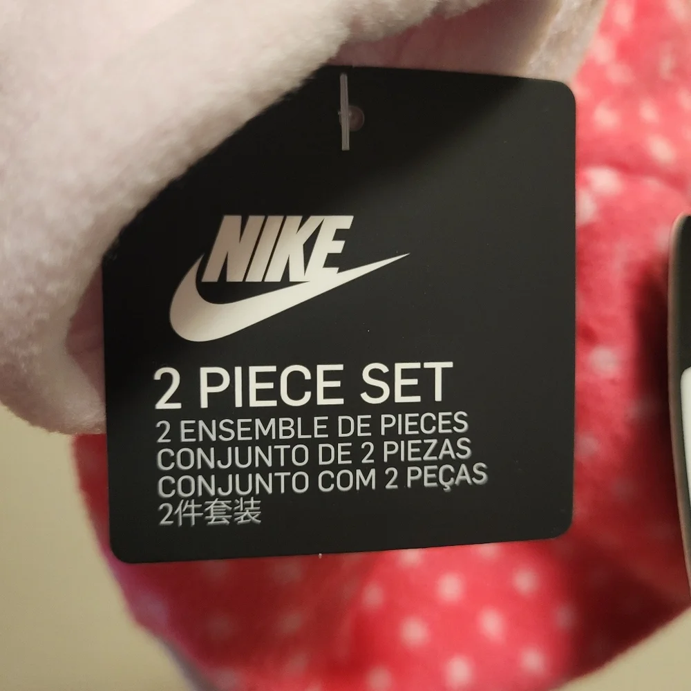 NWT Nike Infant Pink Polka Dot Fleece Hat and Pink Mittens